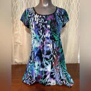 Cupio Multicolor Scoop Neck Short Sleeve Tunic